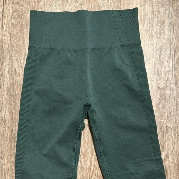 YPB YOUR PERSONAL BEST EMERALD LEGGINGS (S) - Picture 3 of 7